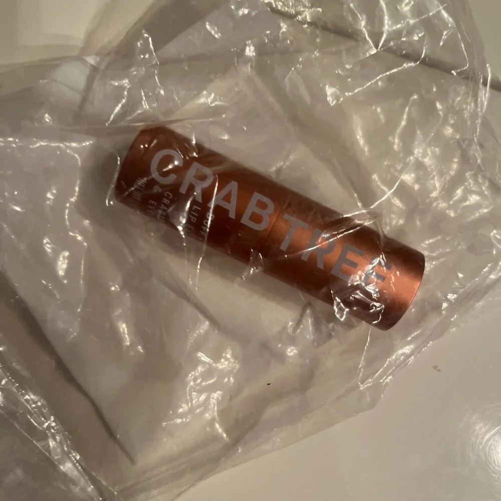 Lip Gloss and Exfoliator -‎ Buffs and Smooths - Crabtree & Evelyn - NEW (w/a/x)
